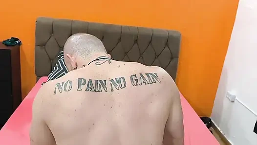 Das Mädchen aus der Quebrada hat ihren Hintern den Carmonas im Fell gegeben