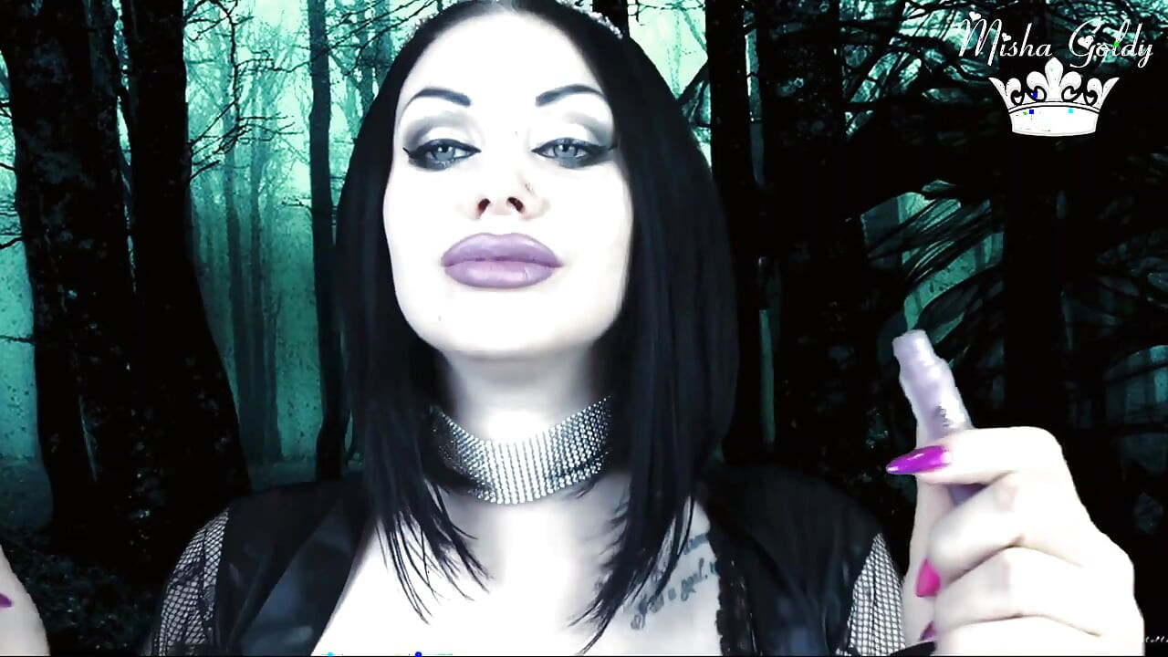 The Princess of darkness will eat you piece by piece