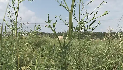 Громкого стонуна трахнули на озере