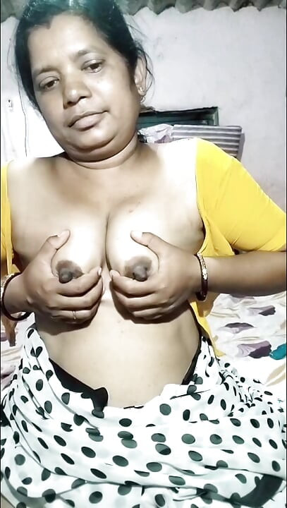 DESI BHABHI ON FIre.