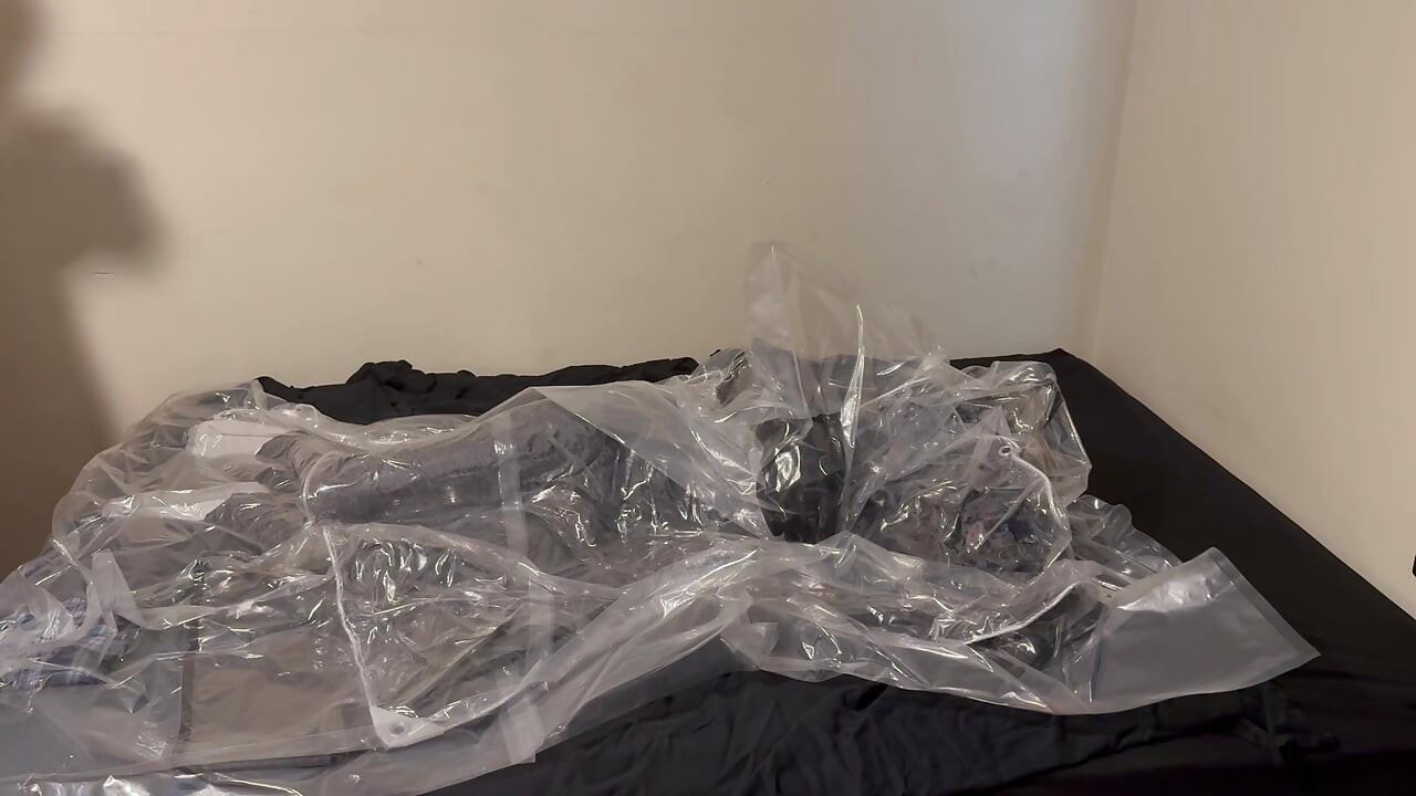 8 Eylül 2025 - Kemerler hazchem eldivenler ve PVC önlüklerle Fantom sauna kıyafetimle VacPacked