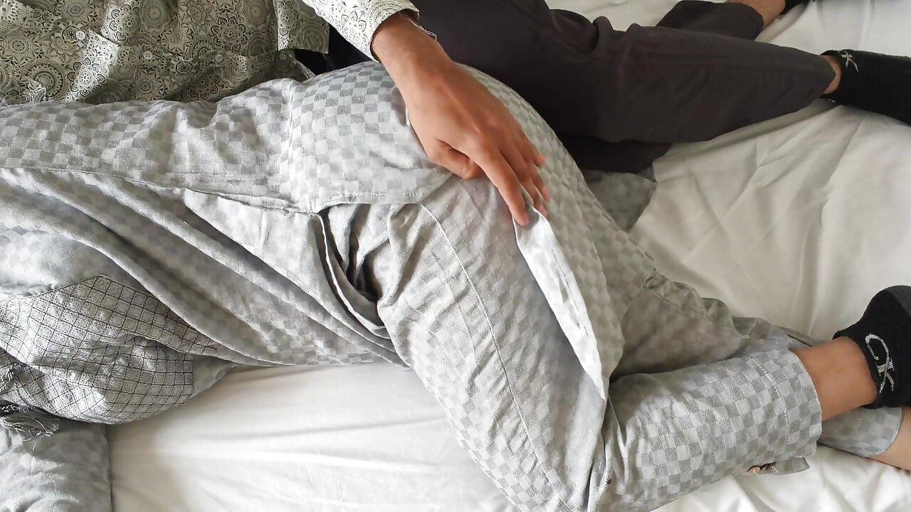 Desi Village Hot Beautiful Stepsister's Tight Pussy Sex XXX, Desi Indian Village Cute Girl's Tight Pussy Hindi Fuck XXX