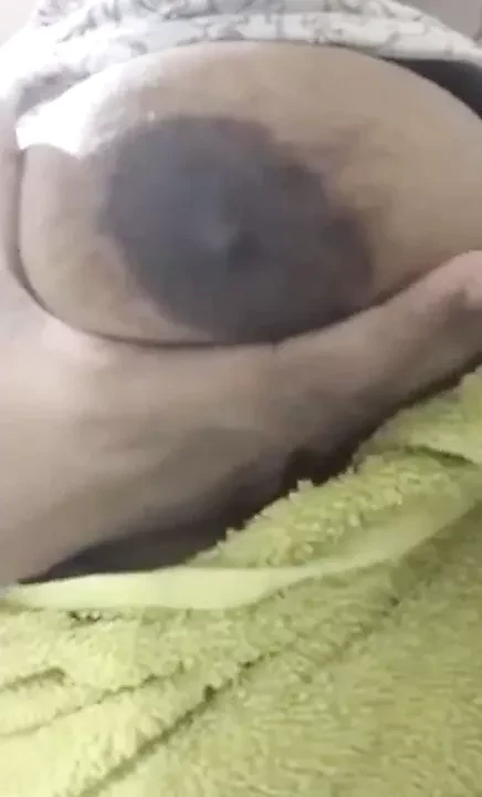 Desi chennai 타밀 여자친구 거유 프레스