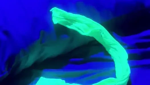 Zoey portland dientot habis-habisan sama kontol besar di klub malam