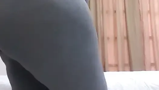 Legging exhibitionism