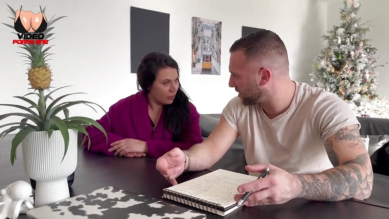 Avea nevoie de o lecție, a ajuns să ejaculeze în gura profesoarei sale de spaniolă!