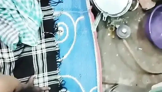 Bhabhi ghar pe thi Akeli Devar Ne Uthaya Opportunity Ka Labh Aur Dal Diya Bhabhi Ke Muh Mein Apna Ling Aur Giraya Bhabhi Ke Muh Mein Apna Ling Ka Pilaya Bhabhi Ko P