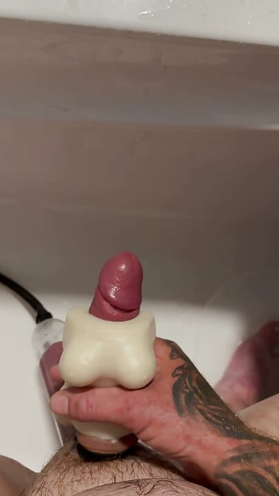 Baise avec une énorme éjaculation à la fin