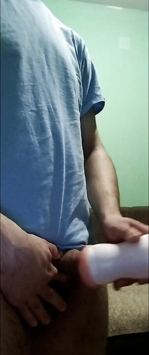 Woke up and decided to give Pussy toy a try