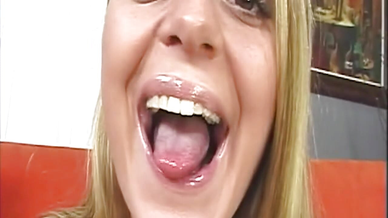 Blonde MILF Dripping Wet From Intense Pounding and Oral