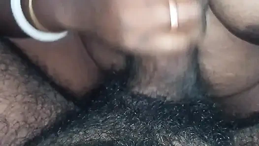 Indischer bhabi-handjob und sperma im arsch