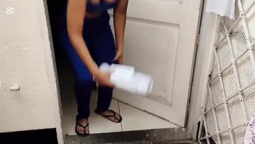 Saya menerima paket dan Anda tidak akan percaya apa yang tiba.