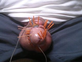 E-Stim with needle-orgasm - cumshot