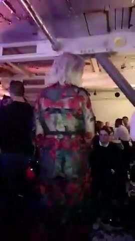 Katy Perry dělá humpty tanec