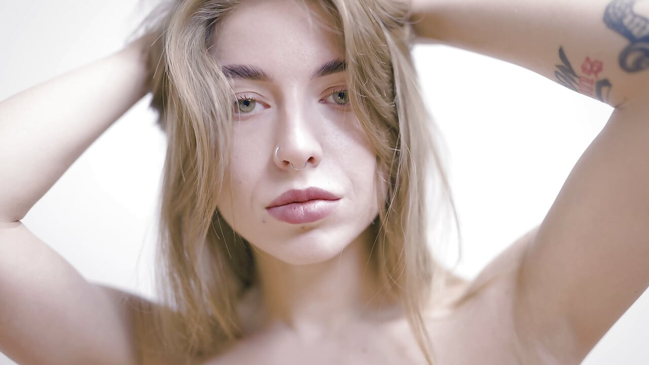 Behind the Scenes - Anastasiia Full Nude