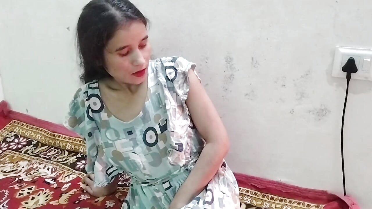 Desi hot girl ko paise dekar jabar dasti pela