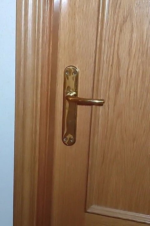 My Step-sister Wants Pee I Disturbed Her and Pee Also