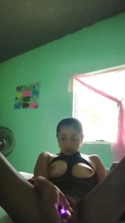 Masturbare până la orgasm 2