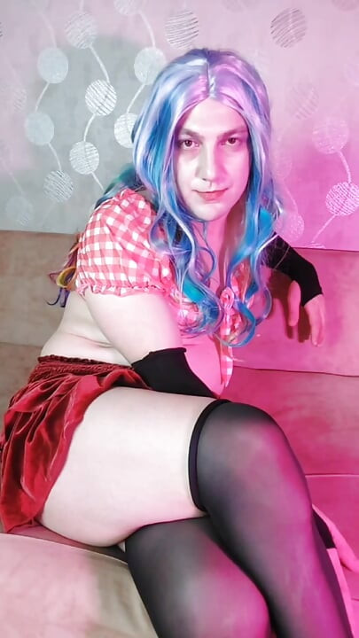 The Medusa Appearance Sissy Pretty Pinky