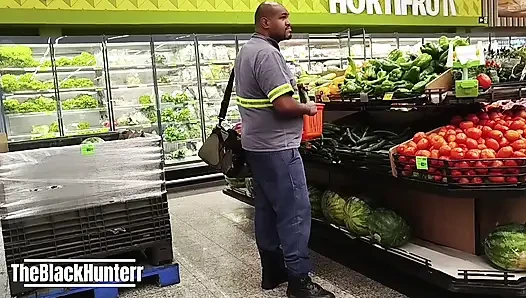 Pazardan çıktıktan sonra banyoda arkadaşım