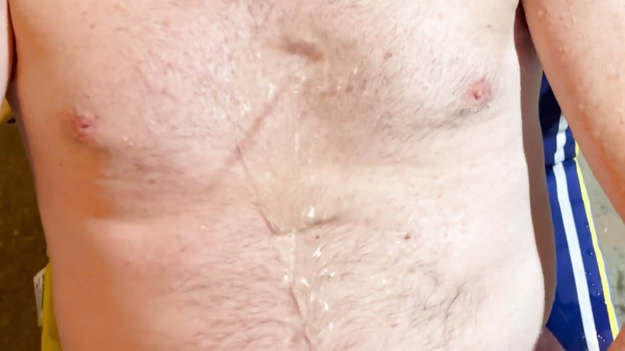 Pissing Compilation, Love the Piss!