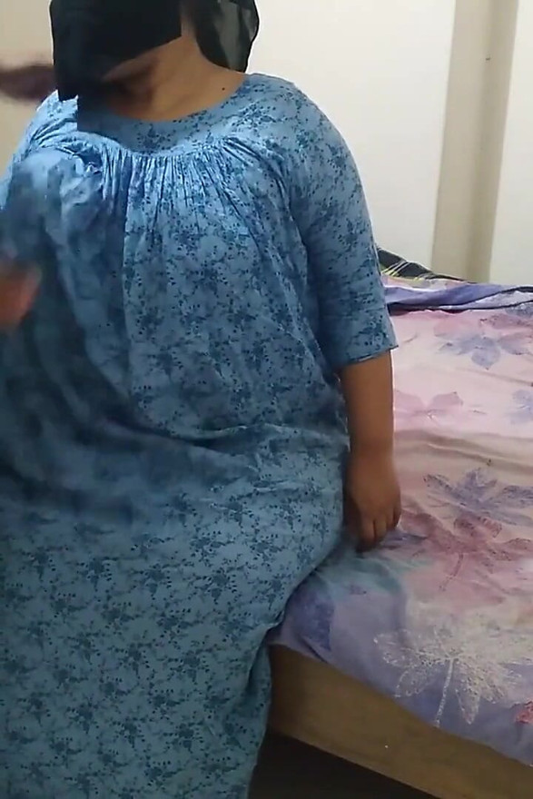 Sexy Egypt Woman Brings a Guy Room From Street for Sex When Her Husband Is Away - Hot BBW Huge Boobs & Ass Fuck & Cum