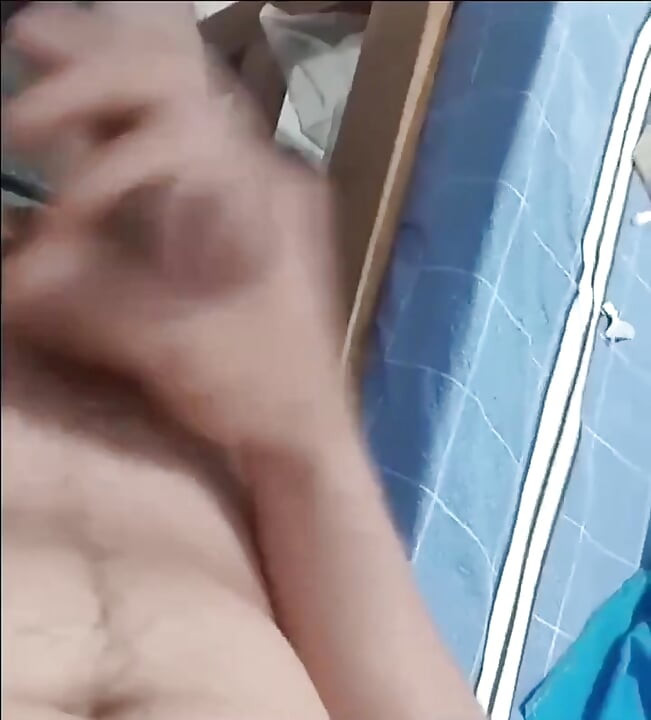 Maszturbáció az íróasztalnál