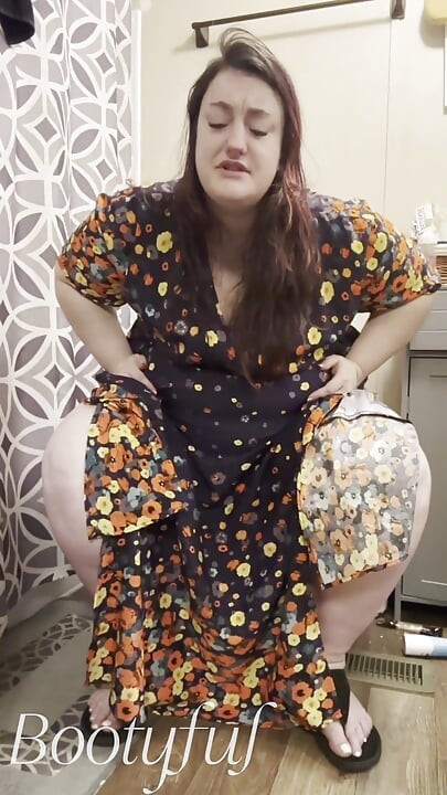 Spicy Toilet Struggle | Toilet Farts, Real Plops and, a Big Dump by Bella Blast