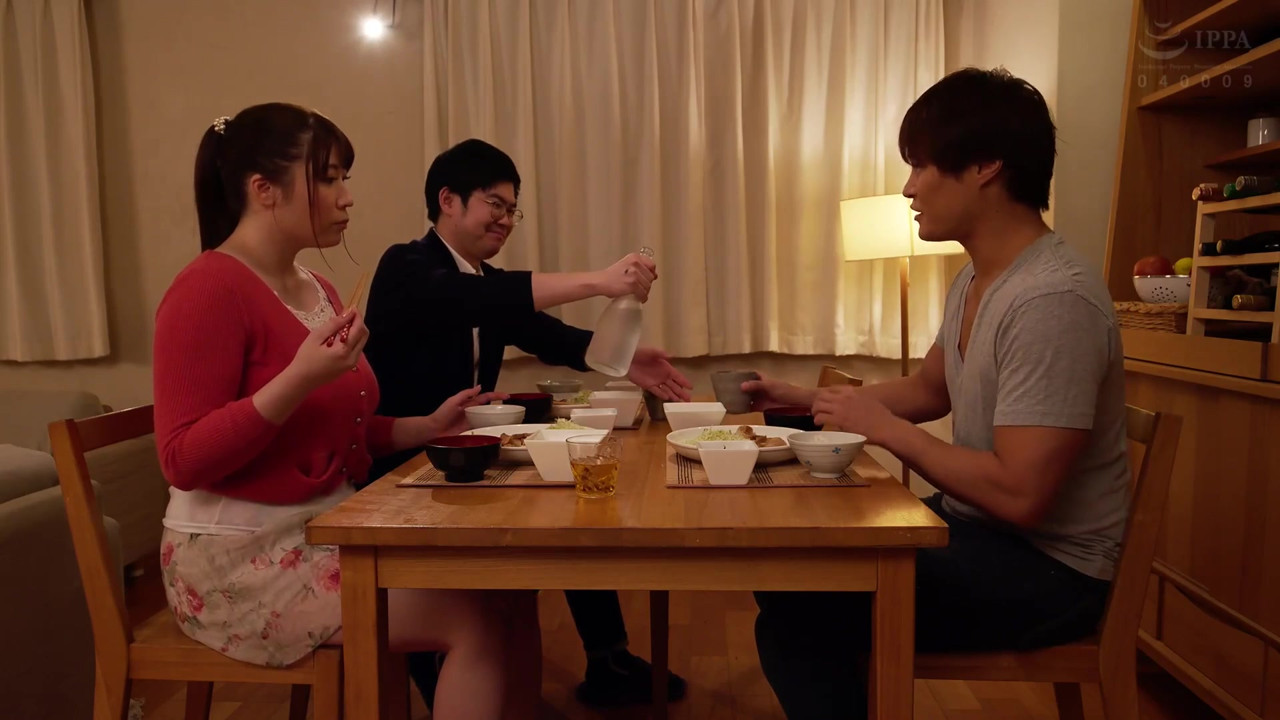 隣人のエステ師に性感開発され寝取られてしまったうちのJカップ美爆乳むっちり潮吹き妻