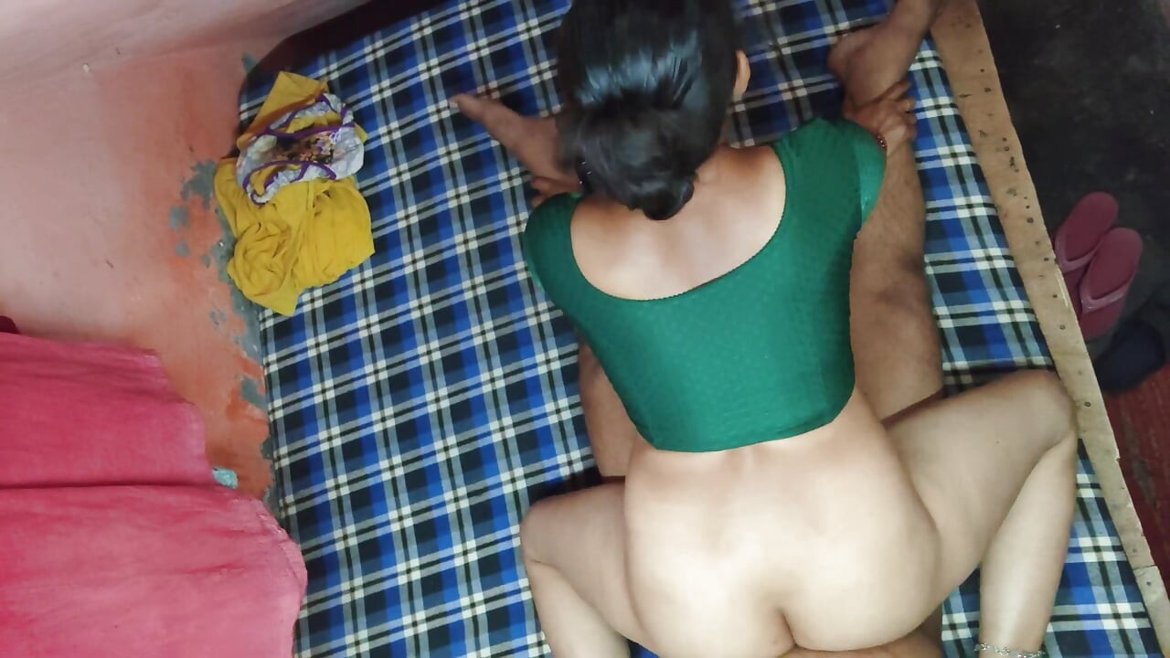 Indian wife shearing in freands grup