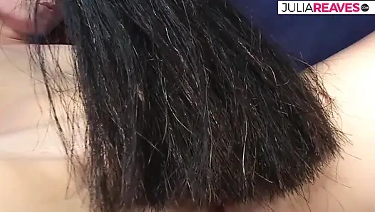 Tutkulu lezbiyenler birbirlerinin vücutlarını keşfediyor