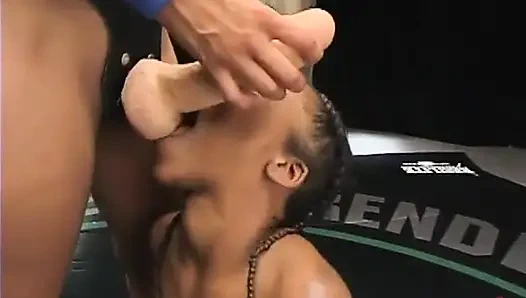 Tanrıça (4-0) ve sarı kedicik (0-1)