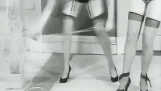 Die Jungen Mädchen Binden Sich Fest