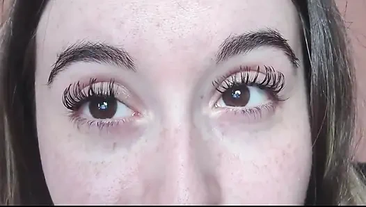 Dewi ini melihatmu saat kamu menyentuh kontol kotormu