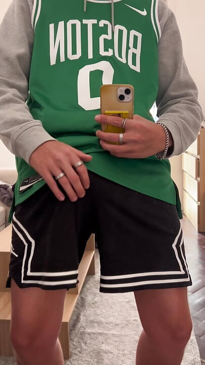 Basketball Bro gets Horny and Shoots a Fat Load