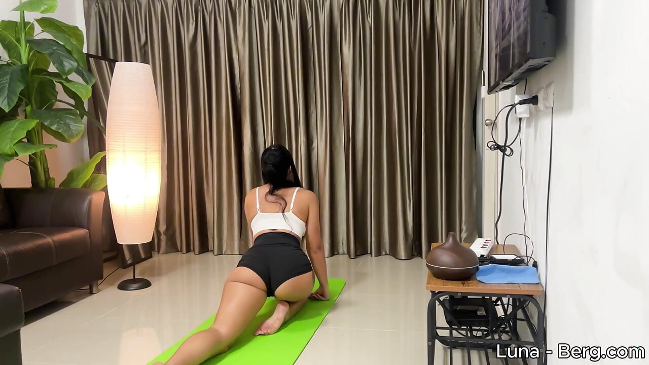 Hot Wife Does Yoga on My Cock While Husband Is Away