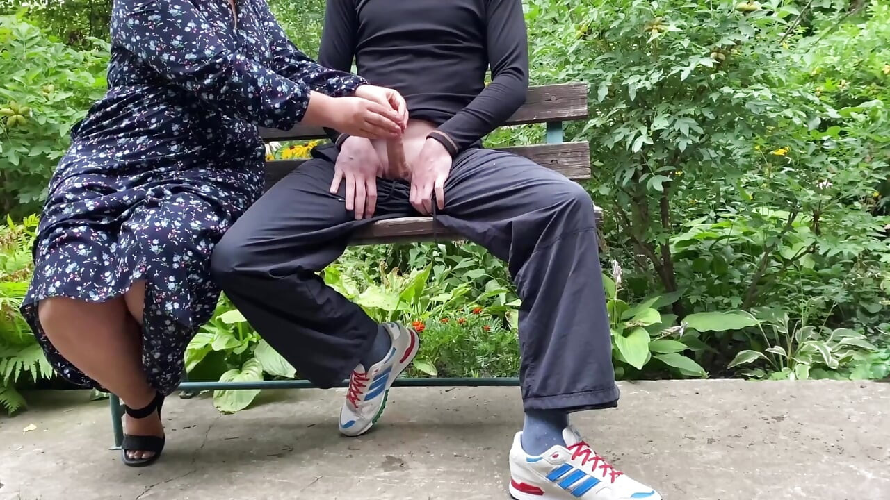 A esposa do corno me pede esperma para seu marido