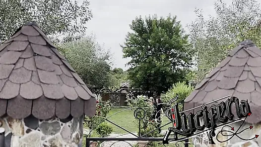 PEREGANGAN ANAL LEZDOM DENGAN MESIN NGENTOT