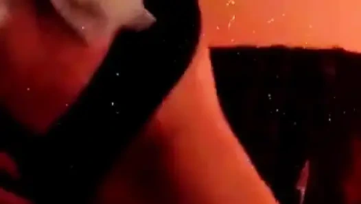 Игра с киской ждет парня