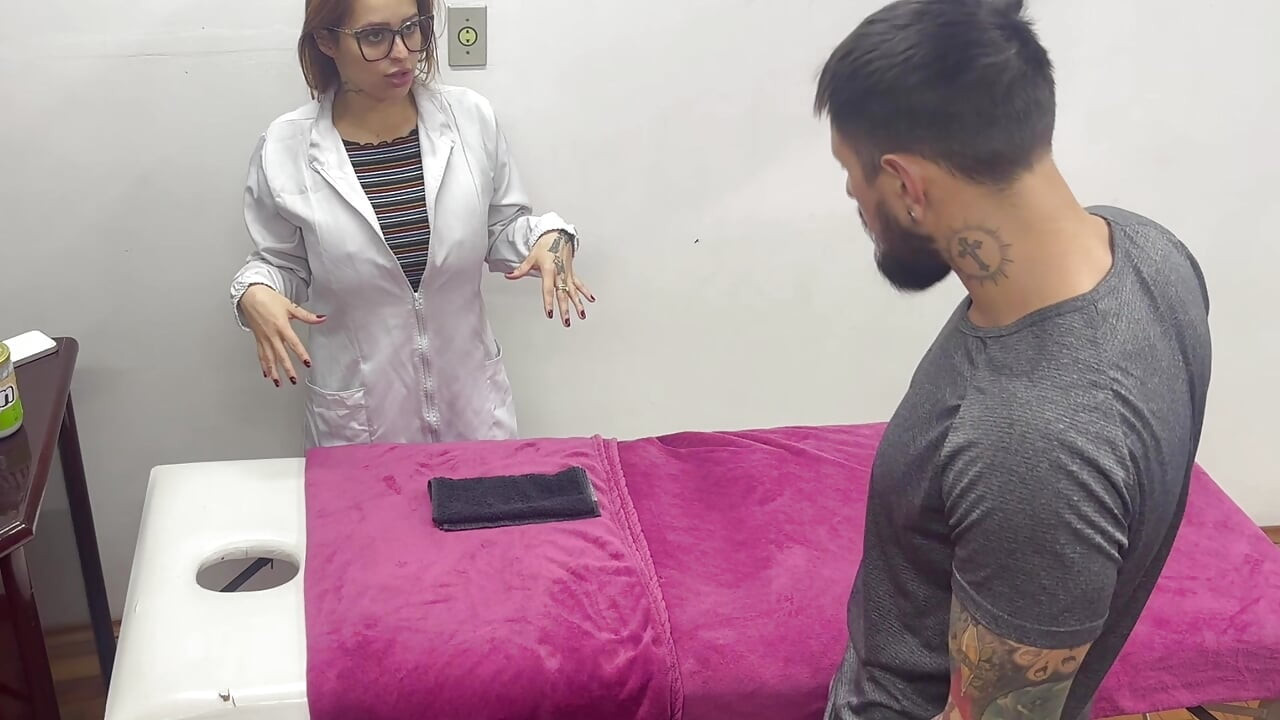 Camila Sucked Until He Came All in His Mouth in the Relaxing Massage That Turned Tantric