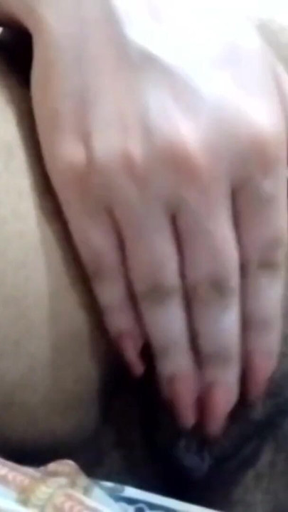 Nezaobilazan trenutak iz "BEAUTIFUL BOOBS AND THICK VAGINA MN AP SAB KESI MUU MARO GI"