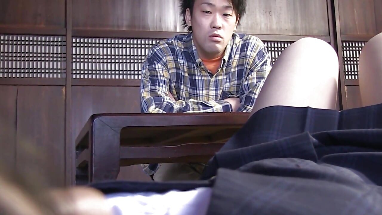 Adegan nakal gadis jepang dengan toket kecil 3_asian dientot habis-habisan di rumah