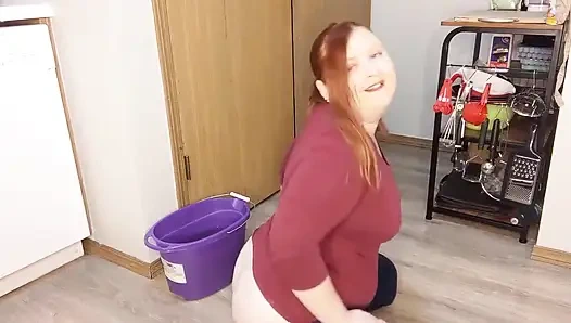 Butt Reveal Floor Scrubbing