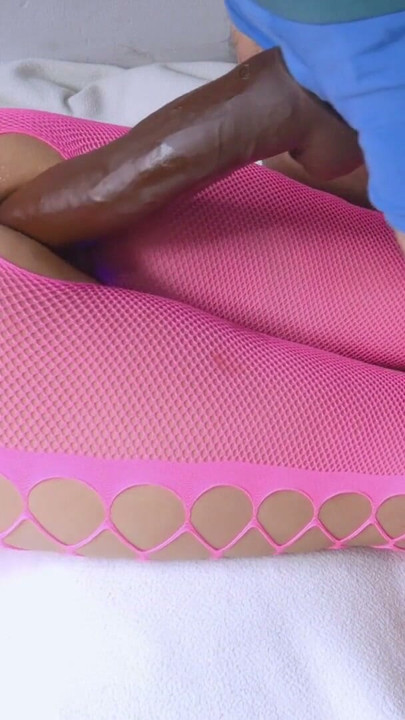 My husband fucked me with a huge cock, my pussy hurt because that thing was so thick | Clip 1