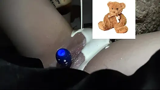 4K-ASMR JOGHURT ESSEN FETISCH - VERSAUTE STIEFSCHWESTER MASTURBIERT MIT DILDO- ABSPRITZEN, HENTAI- ARABISCHER SCHNEEHIT