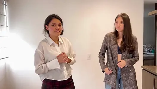İngiliz öğrencimi sikiyorum... Amcığımı yalıyorum