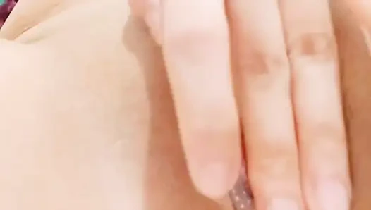 Asian Pinay Solo ! Gusto ko ng makantot sobrang libog ko!