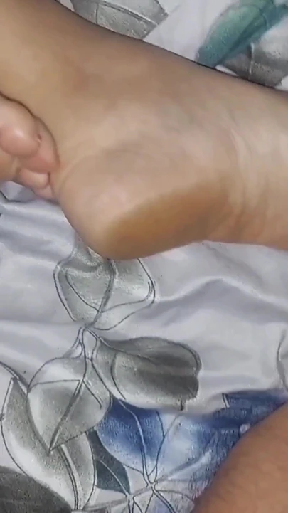 成熟的金发妻子享受每日性爱