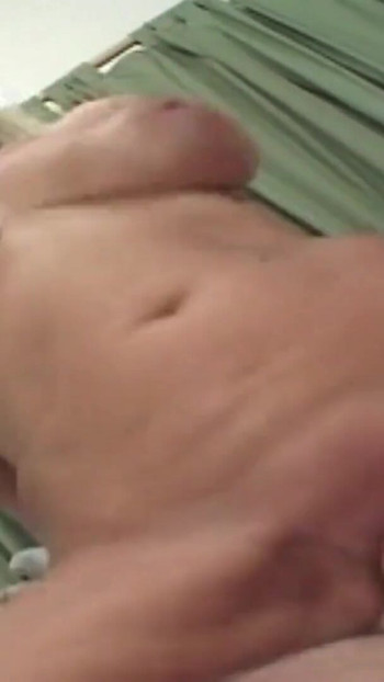 Emotional moment from "Alte Blonde Milf verwoehnt jungschwanz und bekommt alles ins gesicht"