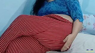 Desi com sexo anal duro e duro xxx em estilo cachorrinho